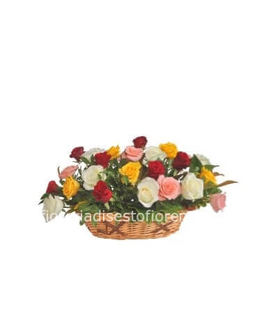 Composizione in cesto di fiori